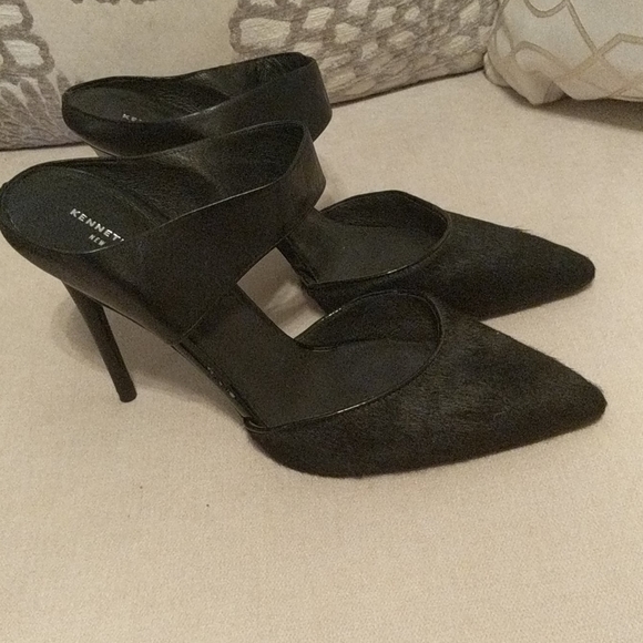 Shoes - Picture 3 of 3